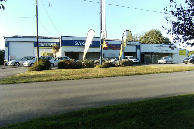 A vendre Garage automobile - vente V.O, Noyal Pontivy - Morbihan