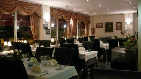 gourm-restaurant-4