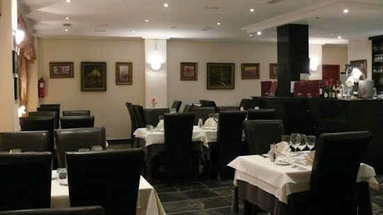 gourm-restaurant-3