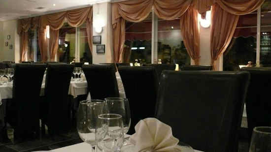 gourm-restaurant-8