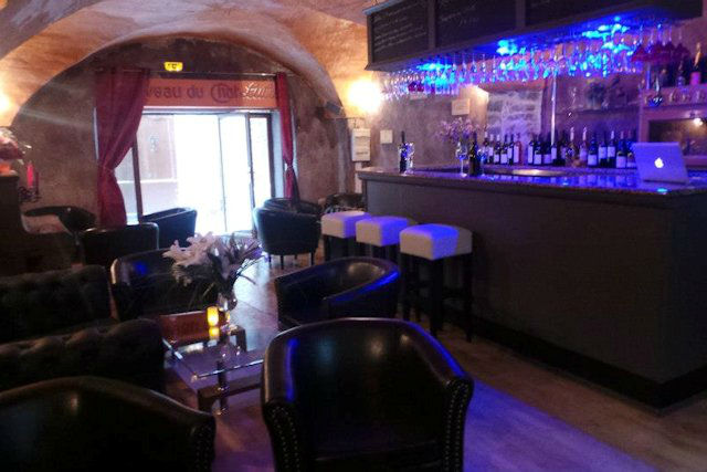 Bar à vin / Piano bar, Anduze (Gard)