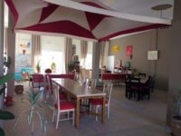 Salle intérieure du restaurant du camping à vendre près d'Agadir au Maroc
