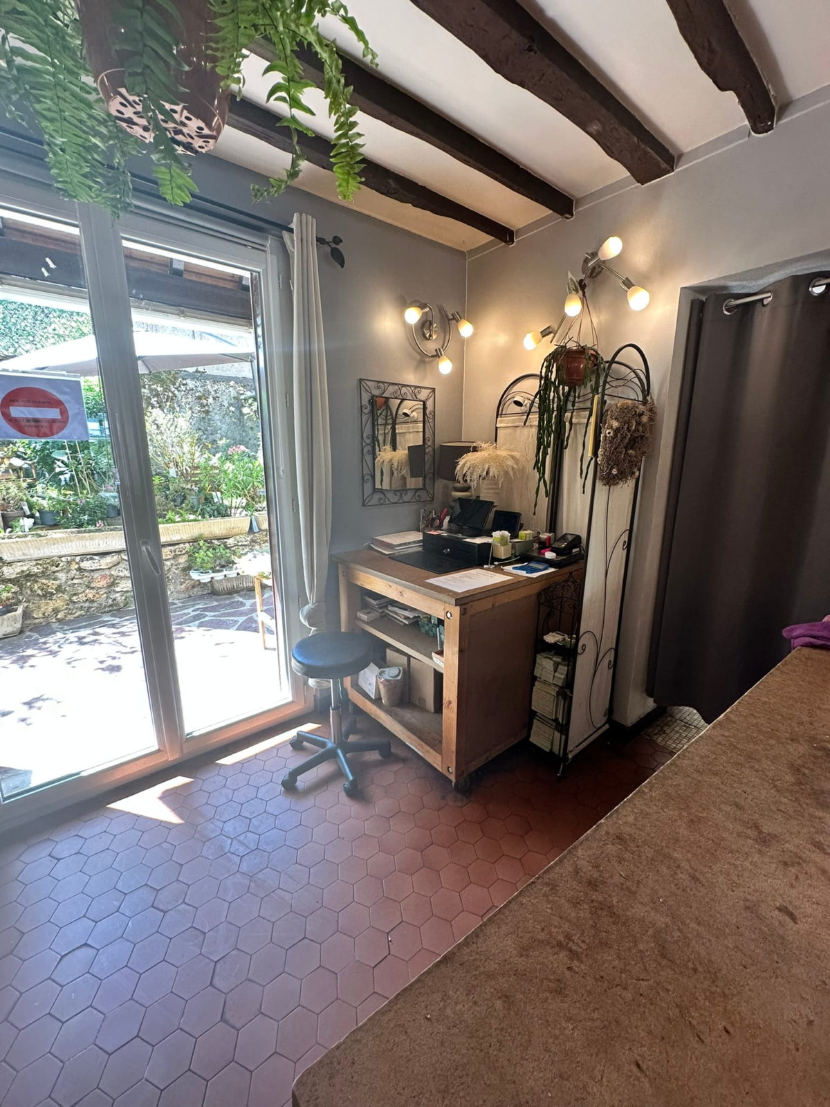 Fonds de commerce fleuriste à Bures-sur-Yvette (département Essonne, région Ile-dFrance)